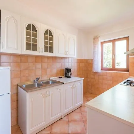 Fuer 8 Personen Ca 120 Qm In Rabac, Istrien Bucht Von Apartment