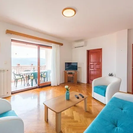 Fuer 8 Personen Ca 120 Qm In Rabac, Istrien Bucht Von Rabac